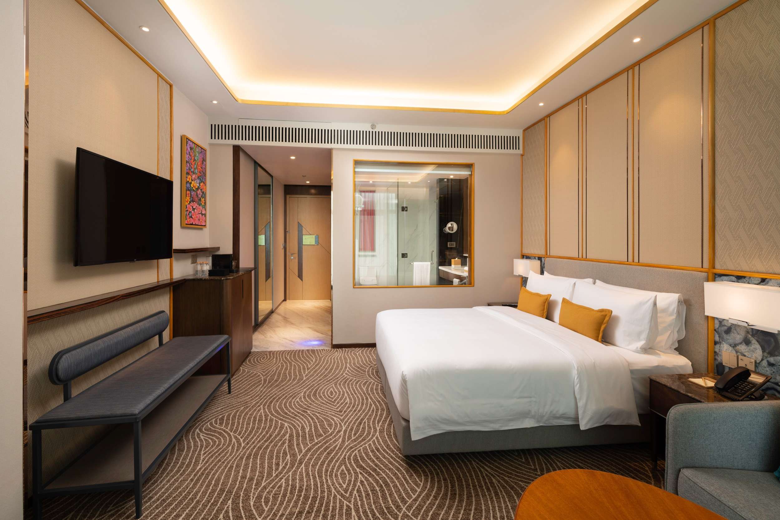 Bedroom with Tv